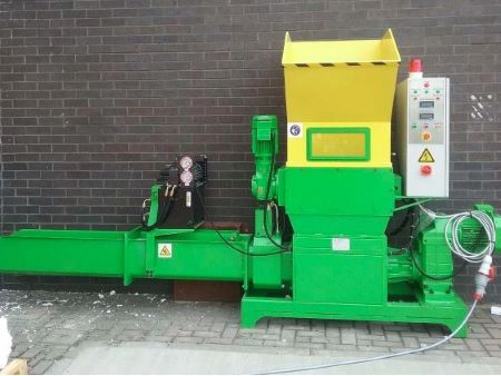 CP250 Polystyrene Compactor