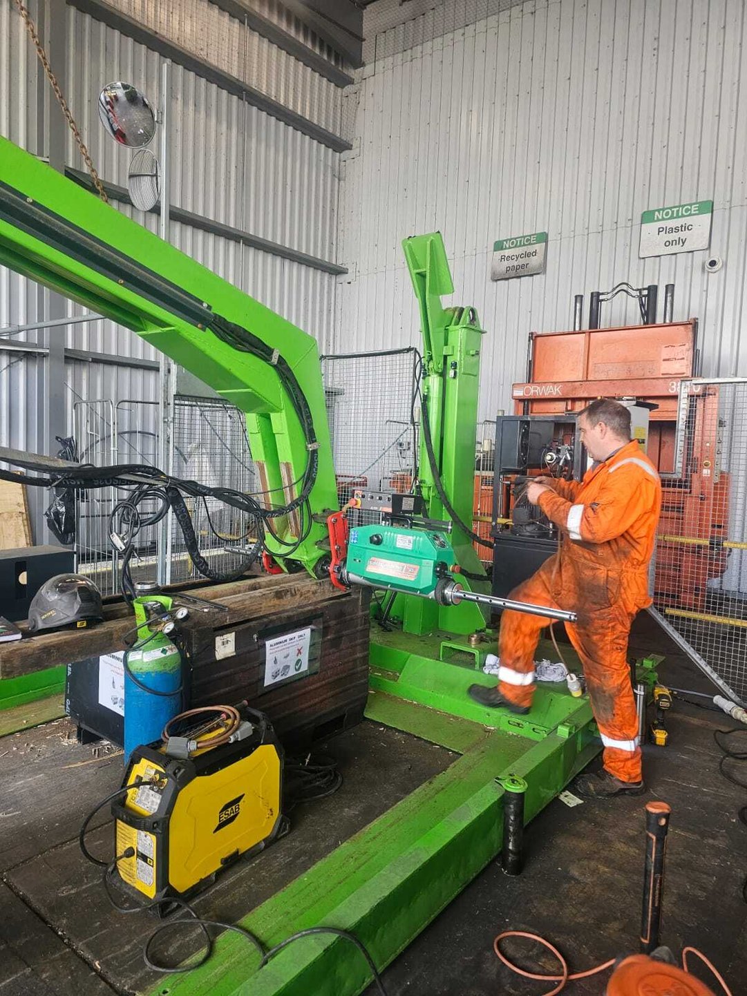 Repair of static roll packer